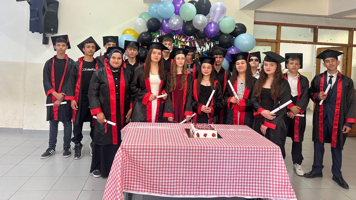 MEZUNİYET TÖRENİ